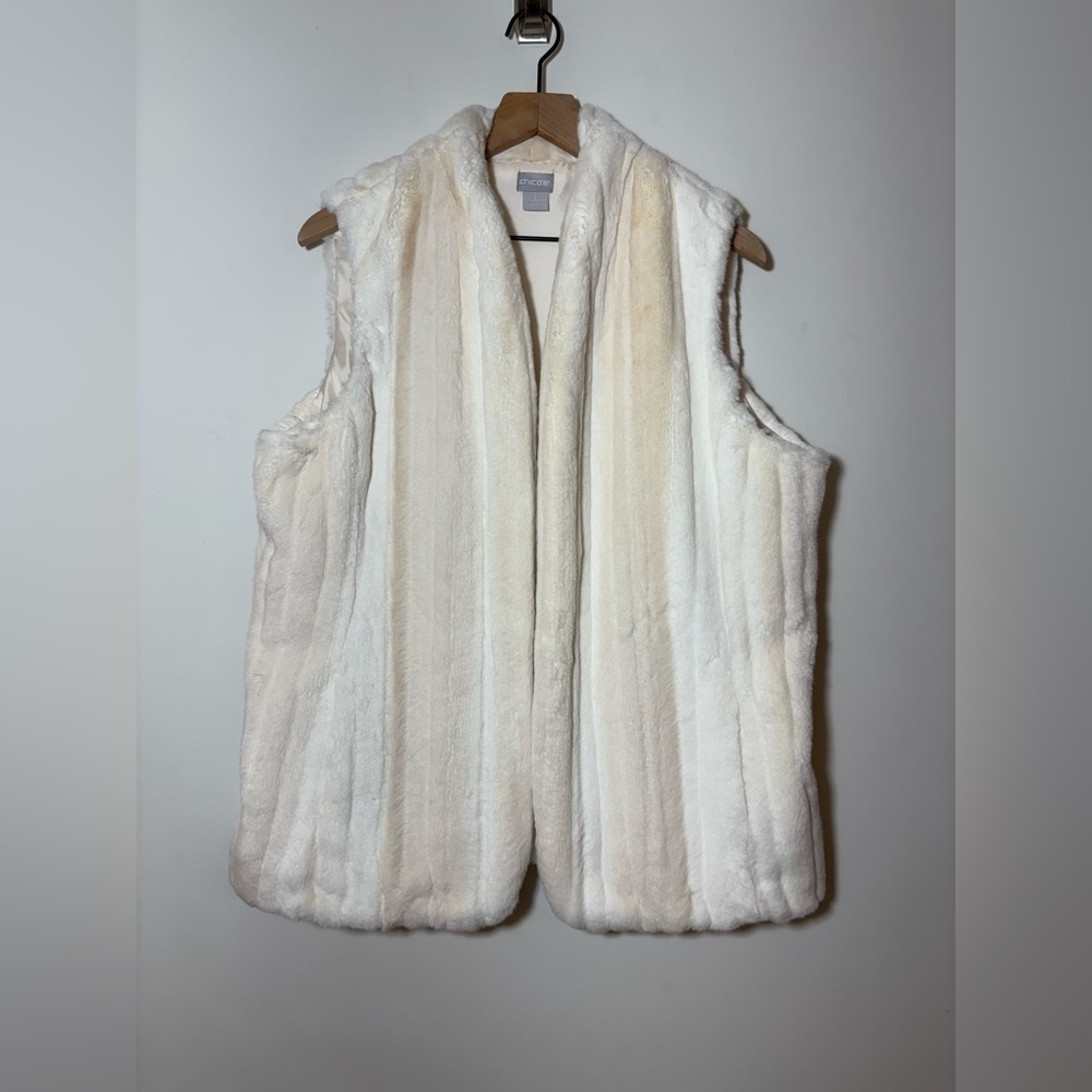 Chicos Women's Faux Fur Ivory and Taupe Striped Vest Size 2